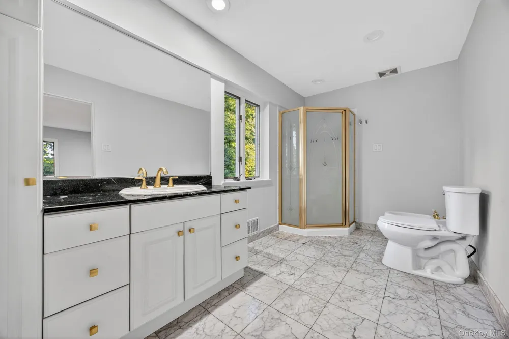 190 Sussex Drive Manhasset, NY 11030