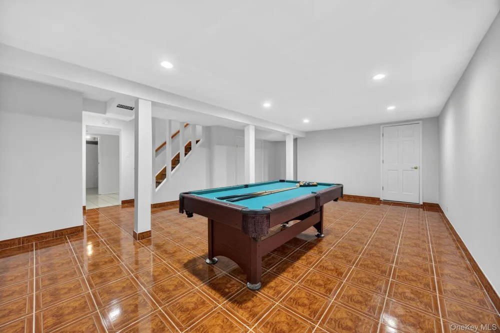 190 Sussex Drive Manhasset, NY 11030