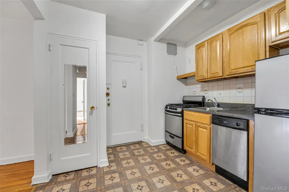 99-63 66 AVENUE #2B Rego Park, NY 11374