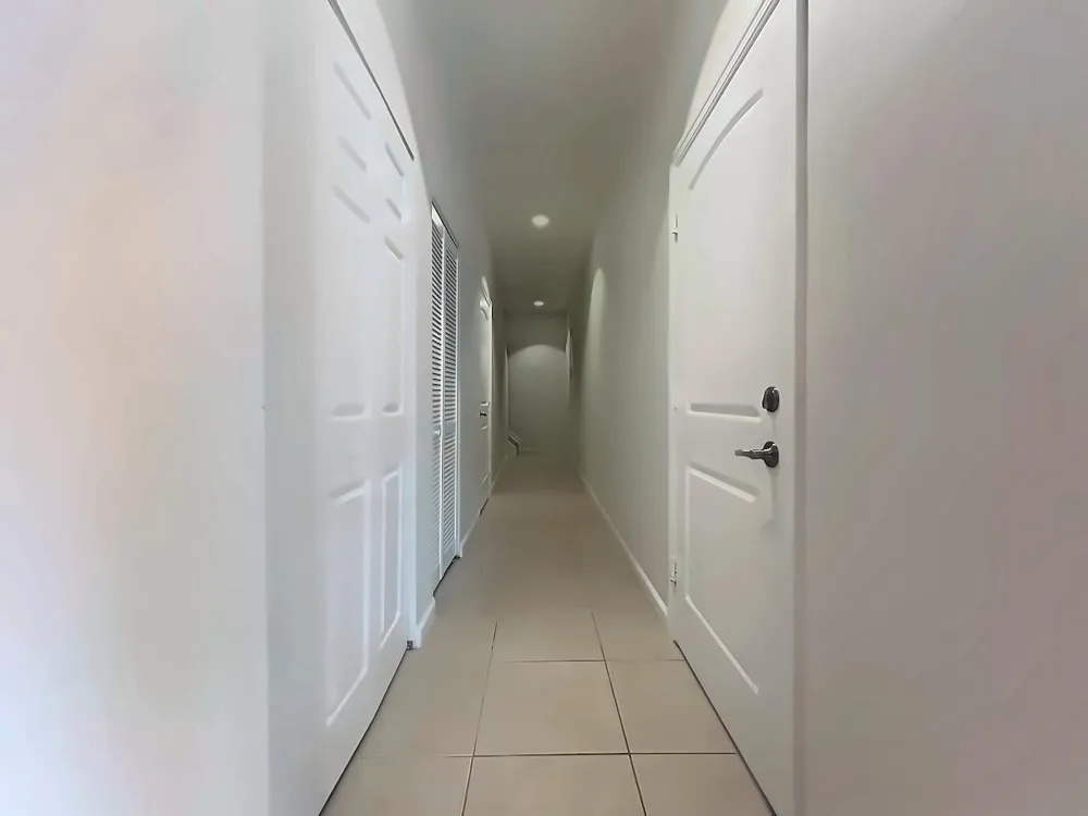726 SW 1st Way Pompano Beach, FL 33060