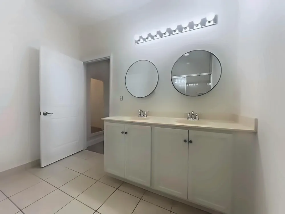 726 SW 1st Way Pompano Beach, FL 33060