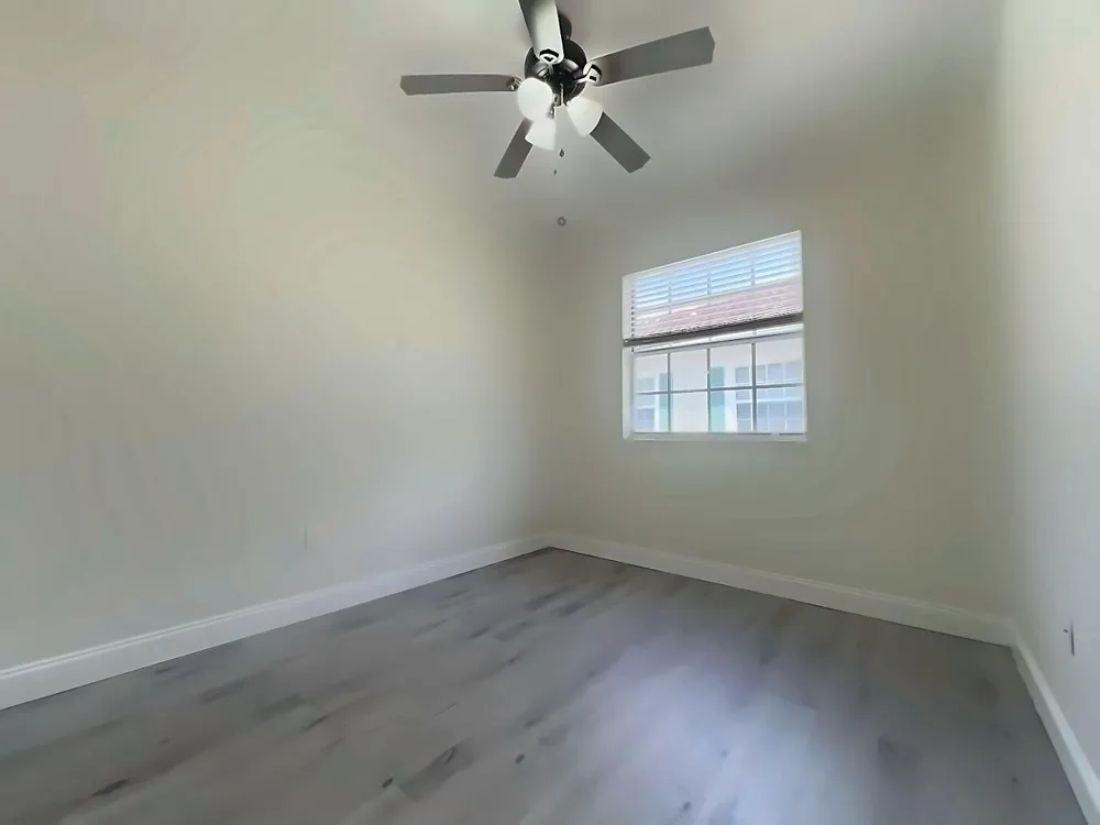726 SW 1st Way Pompano Beach, FL 33060