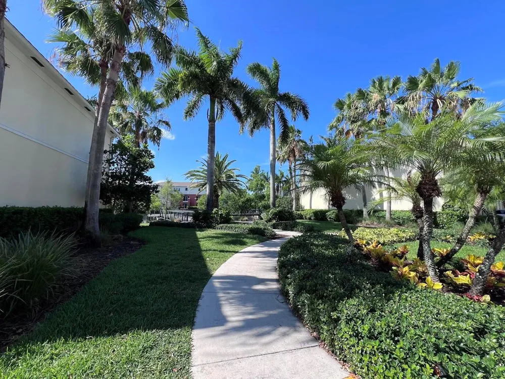 726 SW 1st Way Pompano Beach, FL 33060