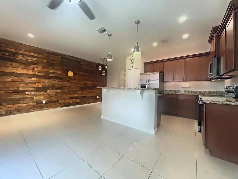 726 SW 1st Way Pompano Beach, FL 33060