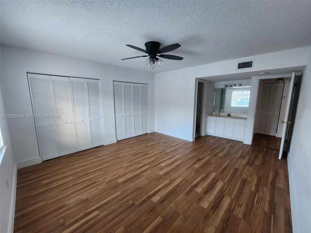 10019 W Okeechobee Rd #102 Hialeah Gardens, FL 33016
