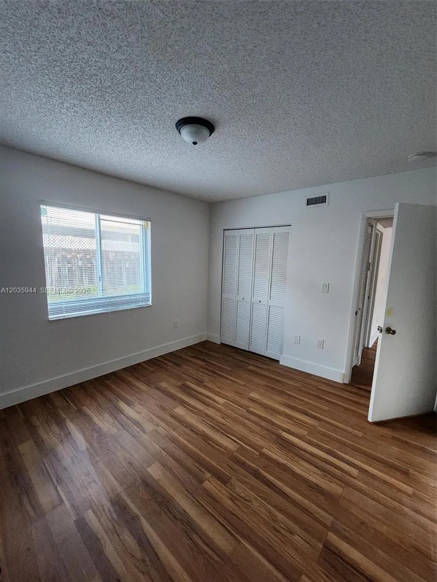 10019 W Okeechobee Rd #102 Hialeah Gardens, FL 33016