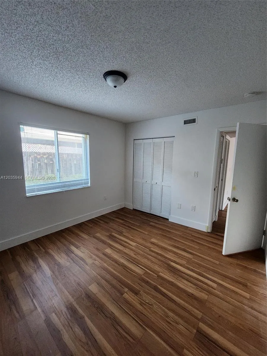 10019 W Okeechobee Rd #102 Hialeah Gardens, FL 33016