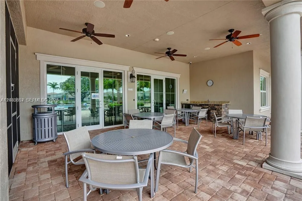 5140 Eucalyptus Dr #5 Hollywood, FL 33021