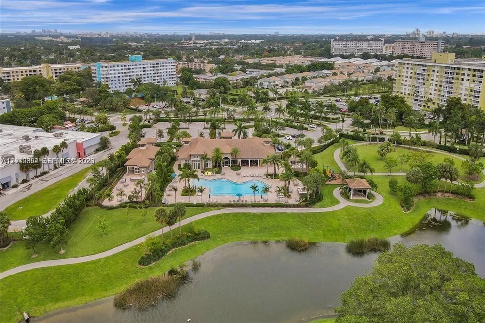 5140 Eucalyptus Dr #5 Hollywood, FL 33021