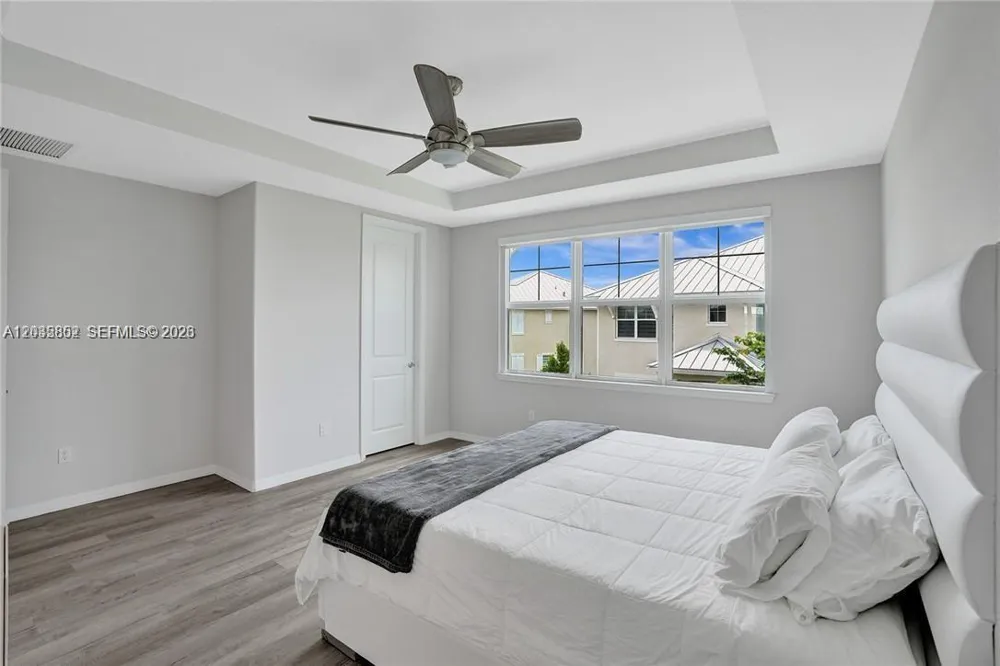 5140 Eucalyptus Dr #5 Hollywood, FL 33021