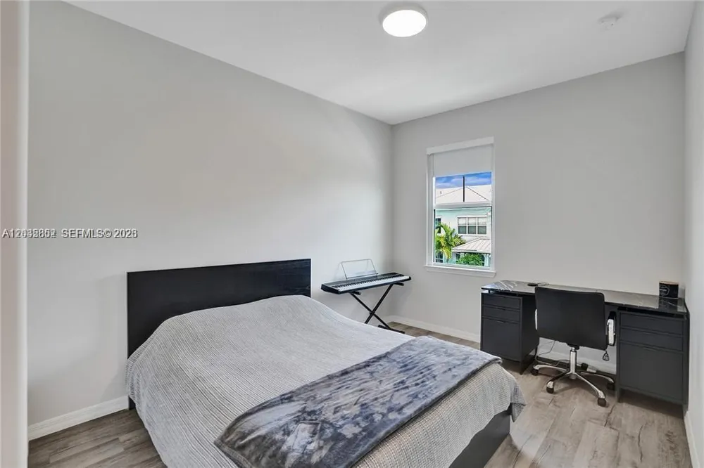 5140 Eucalyptus Dr #5 Hollywood, FL 33021