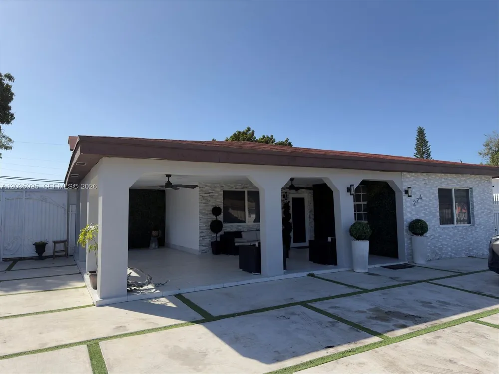 224 E 42nd St Hialeah, FL 33013