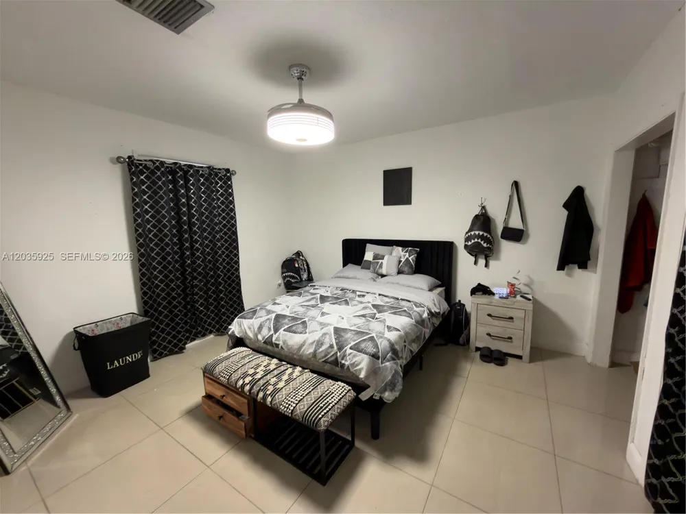 224 E 42nd St Hialeah, FL 33013