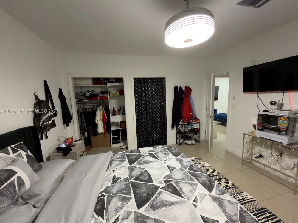224 E 42nd St Hialeah, FL 33013