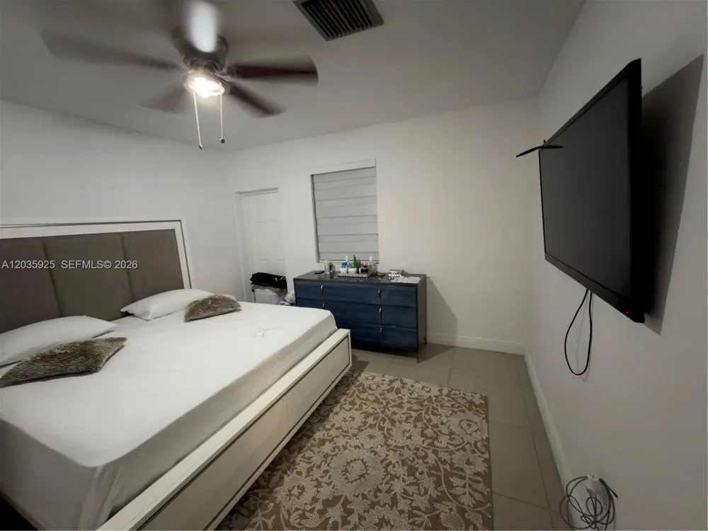 224 E 42nd St Hialeah, FL 33013