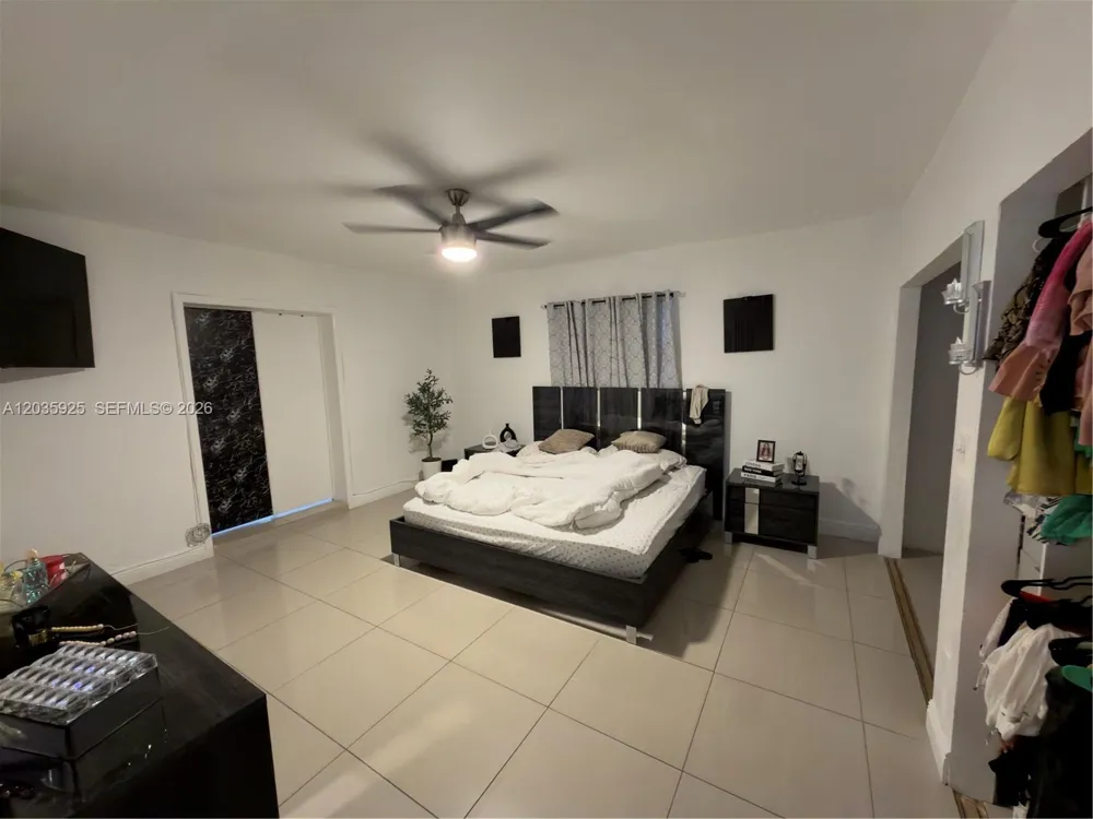 224 E 42nd St Hialeah, FL 33013