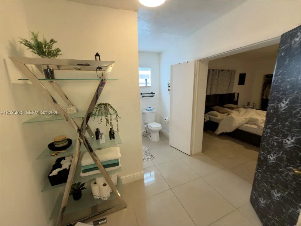 224 E 42nd St Hialeah, FL 33013