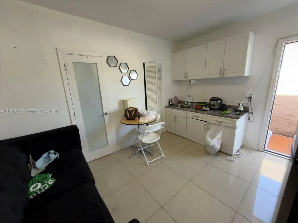 224 E 42nd St Hialeah, FL 33013