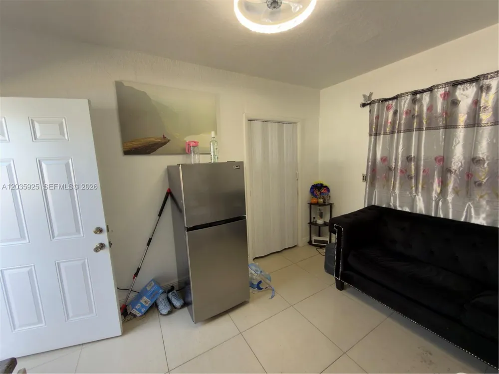 224 E 42nd St Hialeah, FL 33013