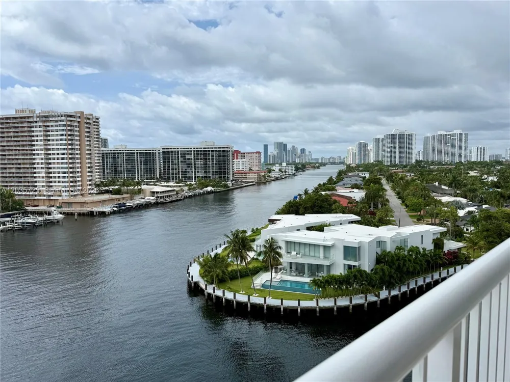 121 Golden Isles Dr #904 Hallandale Beach, FL 33009