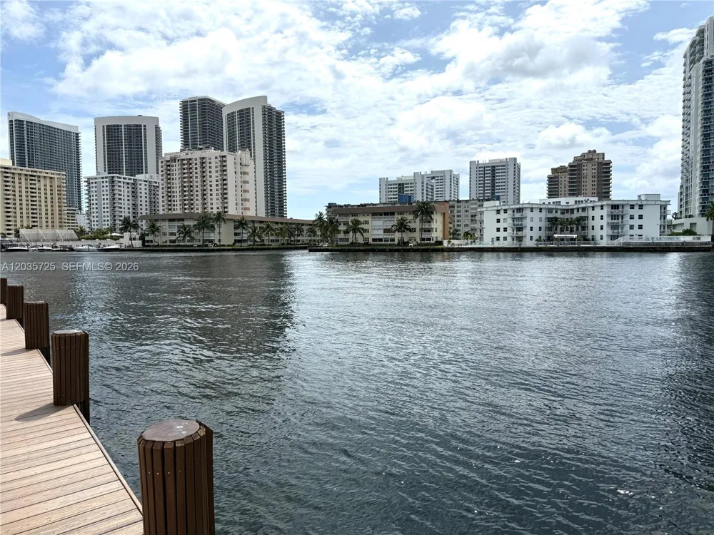 121 Golden Isles Dr #904 Hallandale Beach, FL 33009