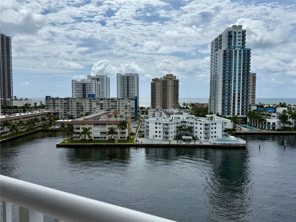 121 Golden Isles Dr #904 Hallandale Beach, FL 33009