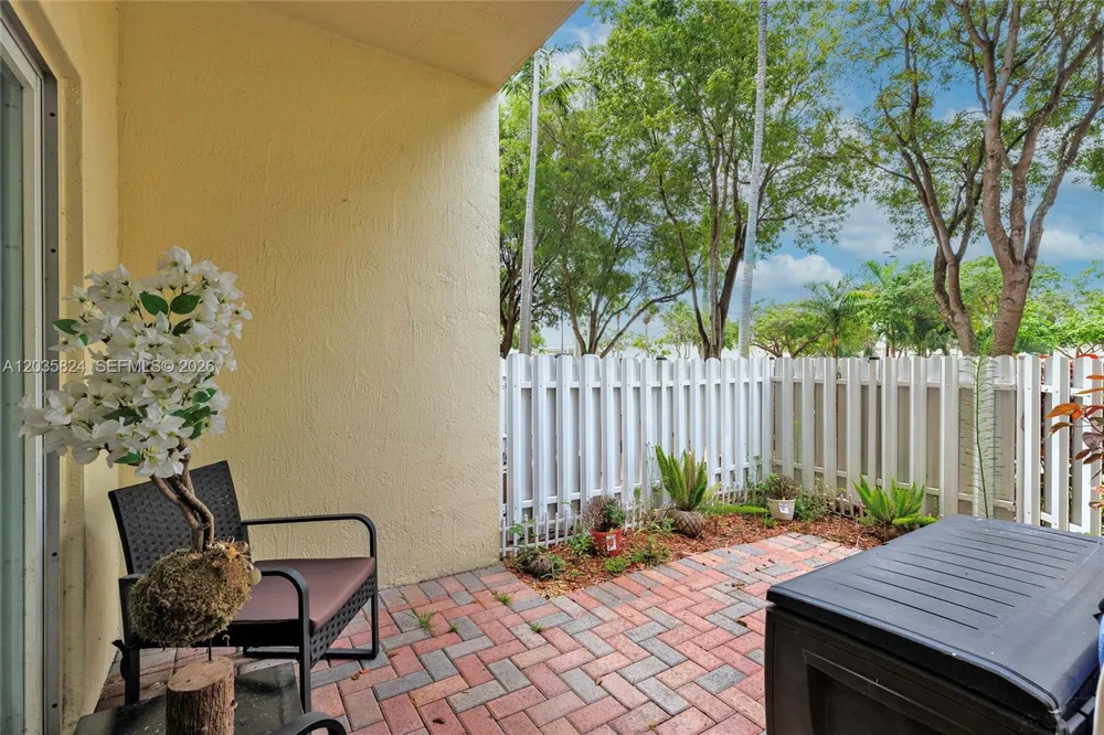 10710 NW 66th St #104 Doral, FL 33178