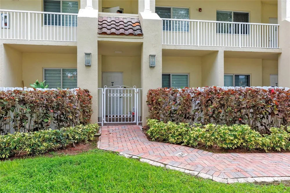 10710 NW 66th St #104 Doral, FL 33178