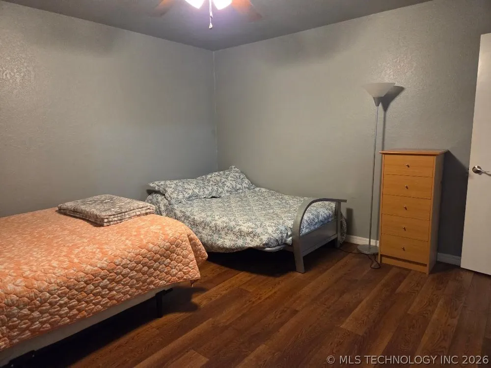 15 Ridgeway Lane Eufaula, OK 74432