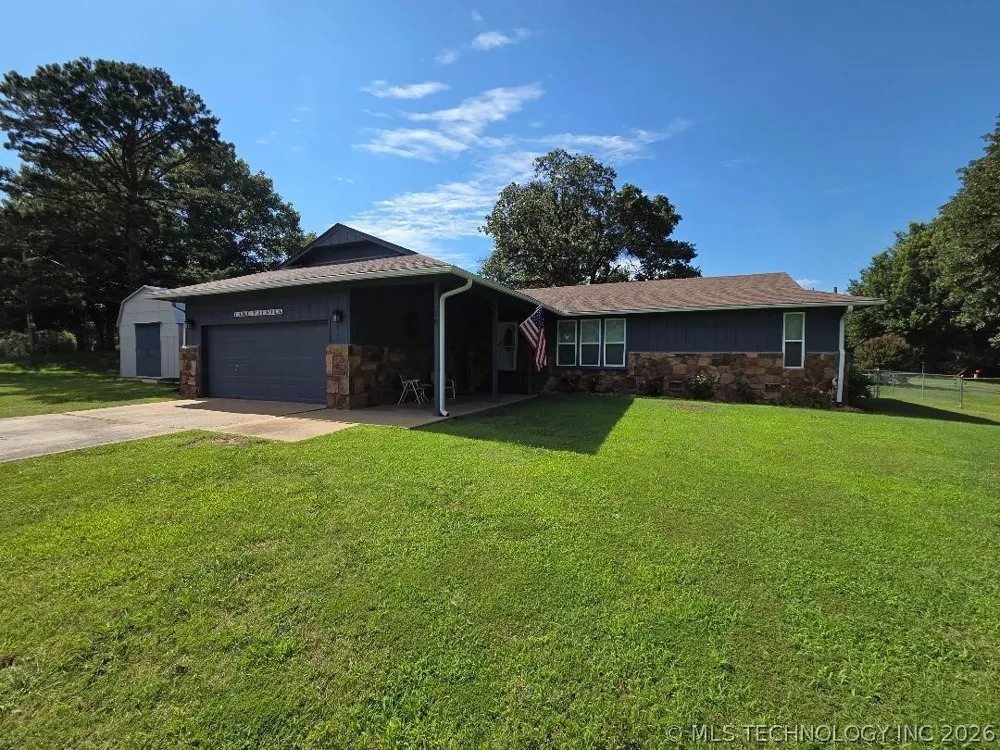15 Ridgeway Lane Eufaula, OK 74432
