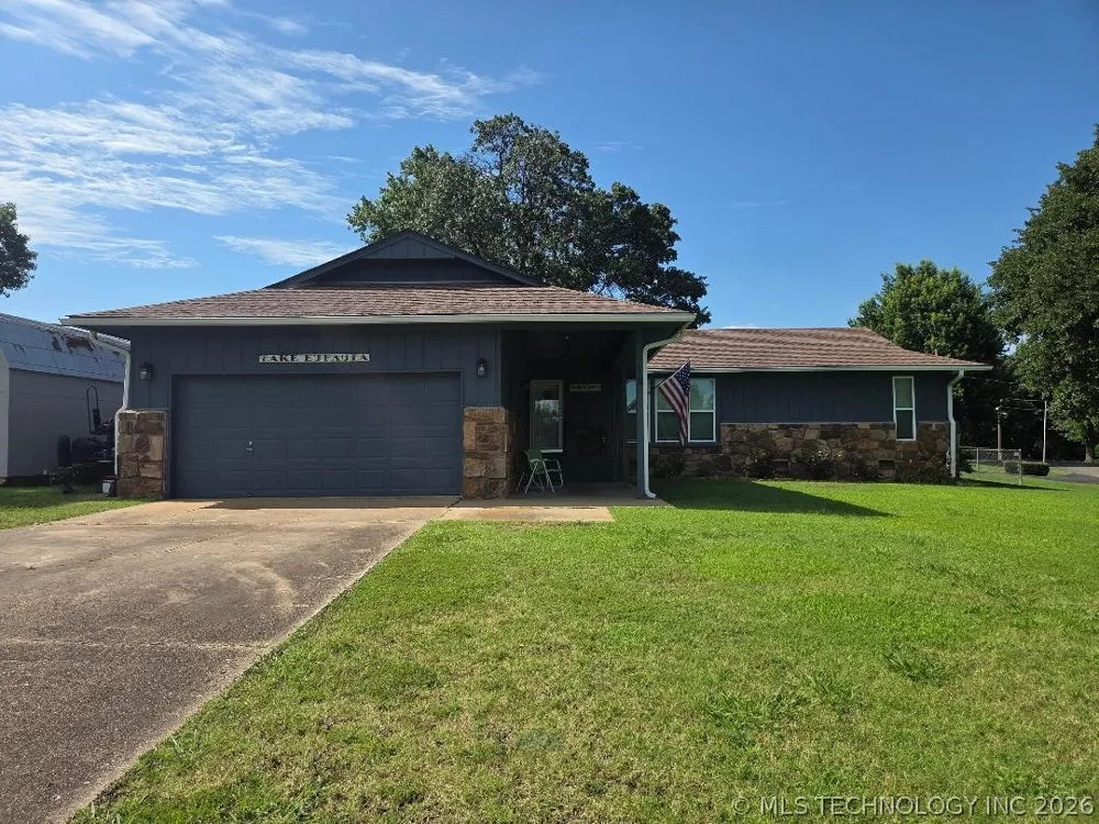 15 Ridgeway Lane Eufaula, OK 74432