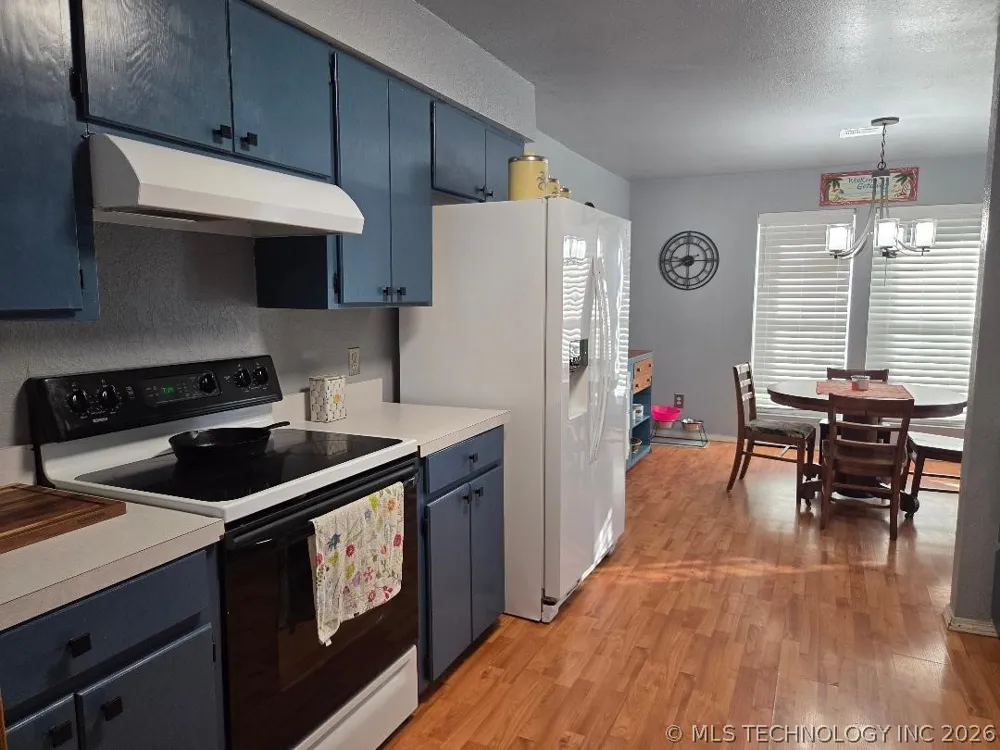 15 Ridgeway Lane Eufaula, OK 74432