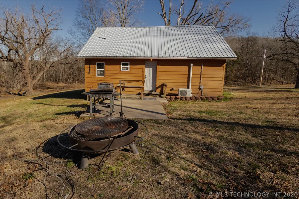37801 County Road 492 Road Eucha, OK 74342