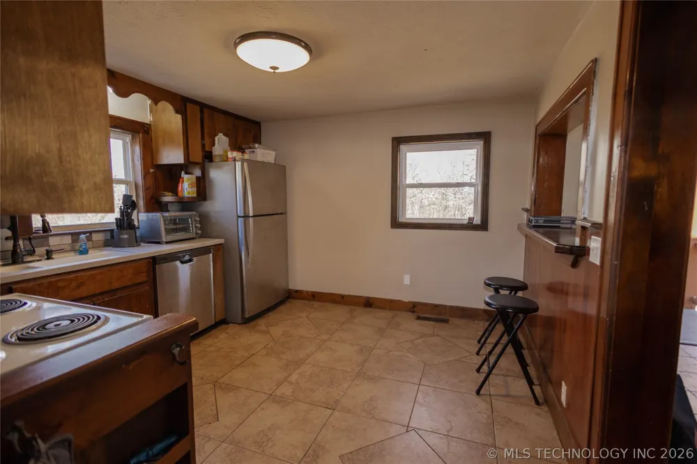 37801 County Road 492 Road Eucha, OK 74342