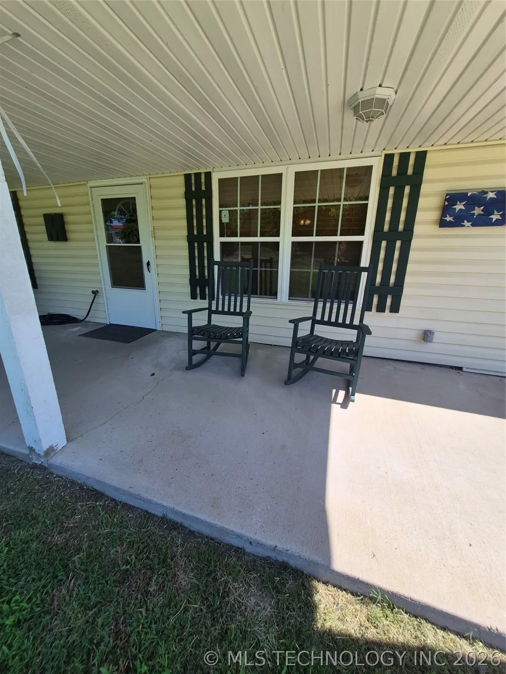 911 W Creek Checotah, OK 74426