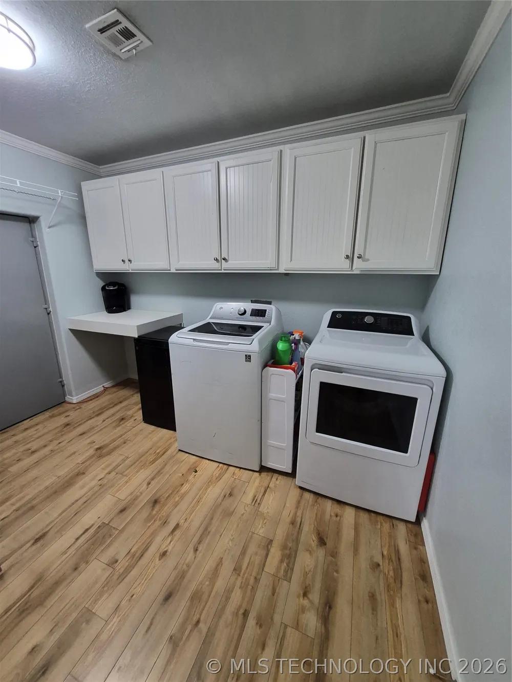 911 W Creek Checotah, OK 74426