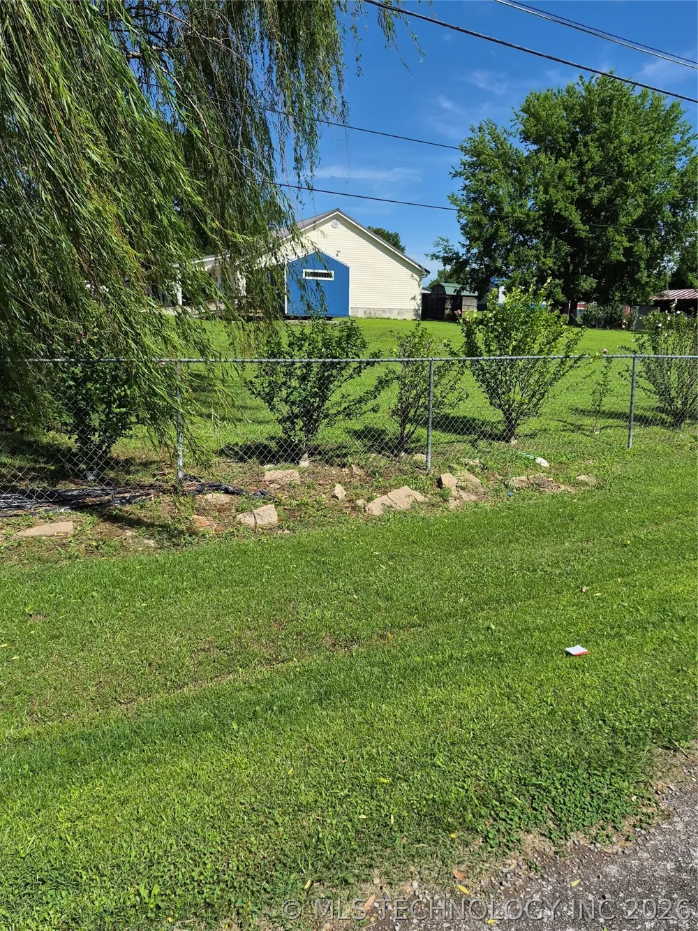 911 W Creek Checotah, OK 74426