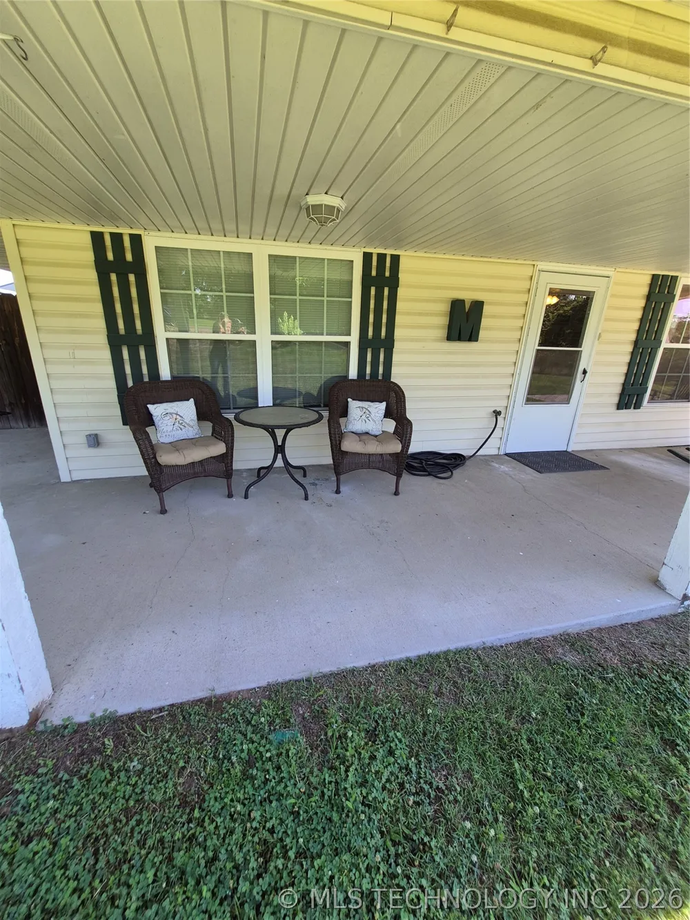 911 W Creek Checotah, OK 74426