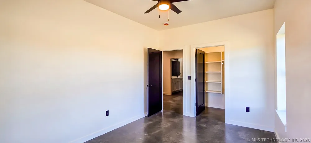 64 Reagan Drive Eufaula, OK 74432