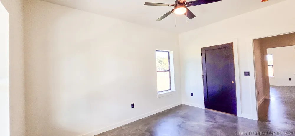 64 Reagan Drive Eufaula, OK 74432
