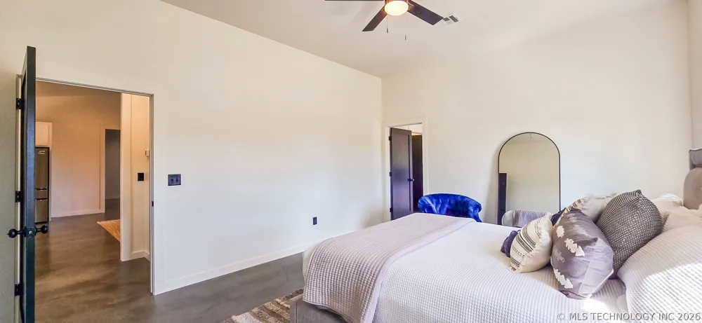 64 Reagan Drive Eufaula, OK 74432
