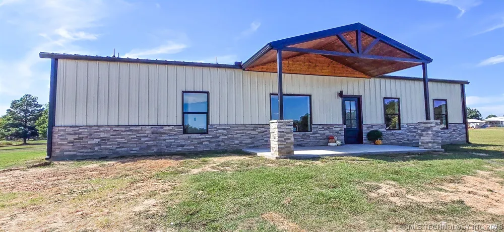 64 Reagan Drive Eufaula, OK 74432