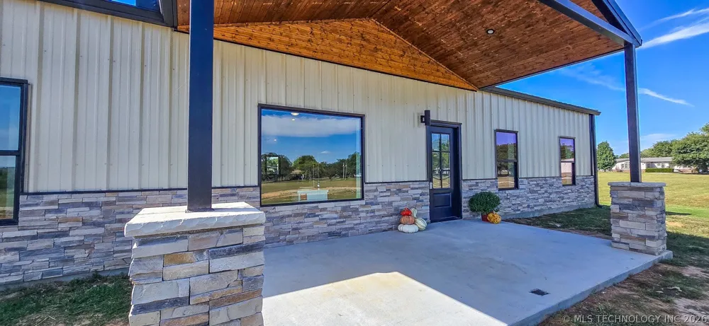64 Reagan Drive Eufaula, OK 74432