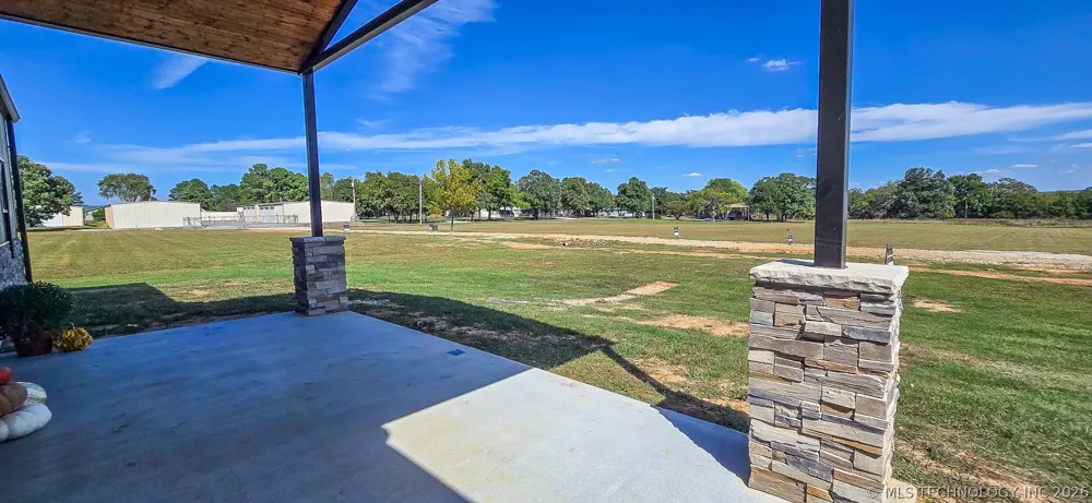 64 Reagan Drive Eufaula, OK 74432