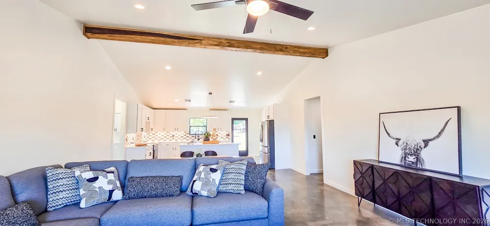 64 Reagan Drive Eufaula, OK 74432