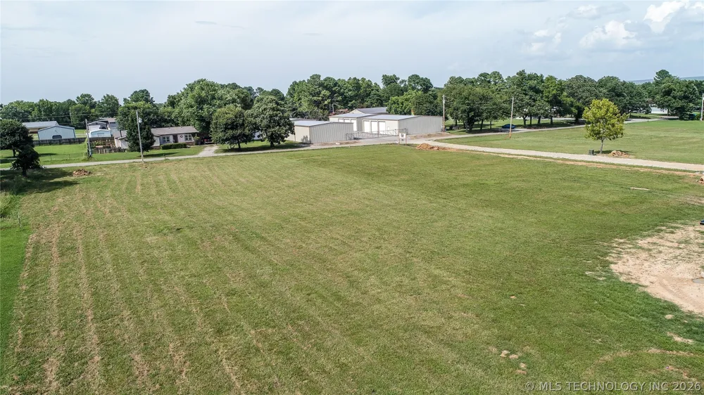 64 Reagan Drive Eufaula, OK 74432