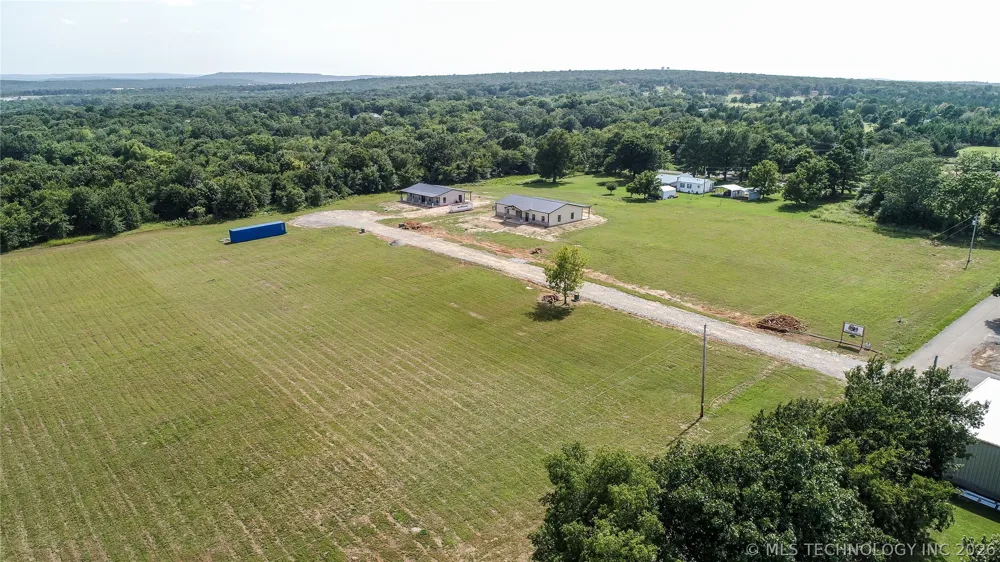 64 Reagan Drive Eufaula, OK 74432