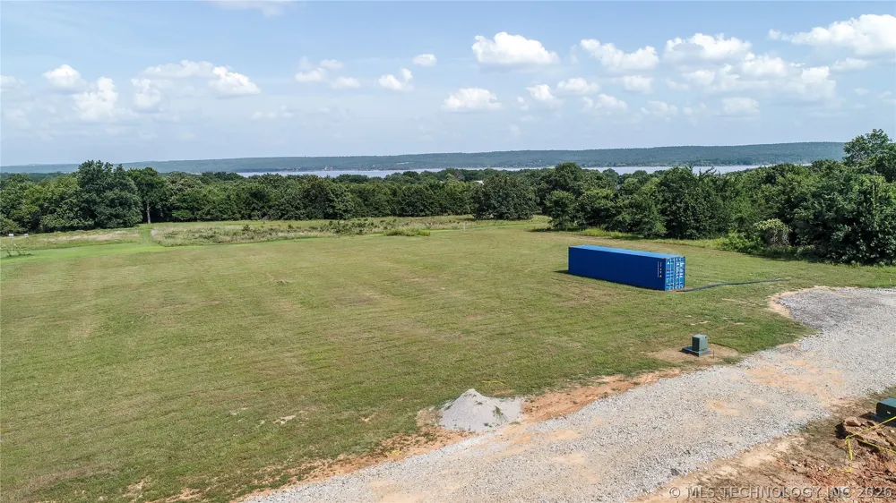 64 Reagan Drive Eufaula, OK 74432
