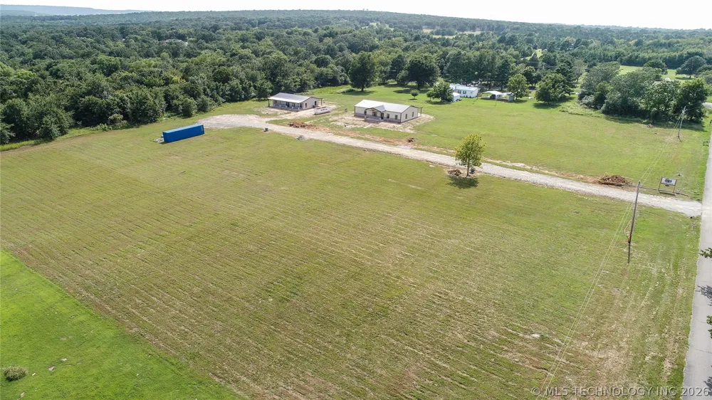 64 Reagan Drive Eufaula, OK 74432
