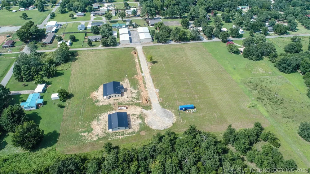 64 Reagan Drive Eufaula, OK 74432